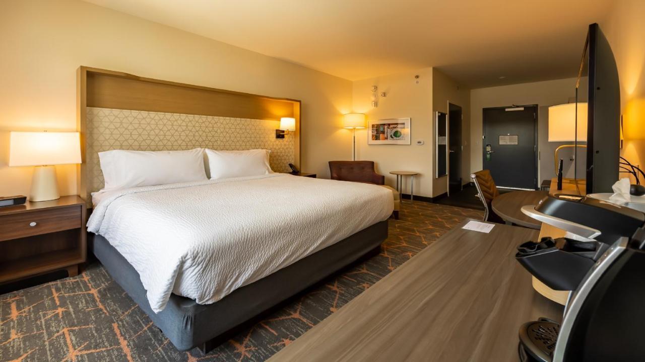 Отель Courtyard By Marriott Atlanta Данвуди Экстерьер фото
