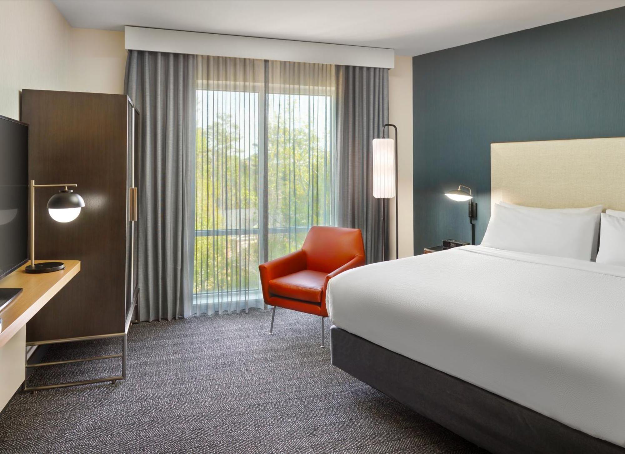 Отель Courtyard By Marriott Atlanta Данвуди Экстерьер фото